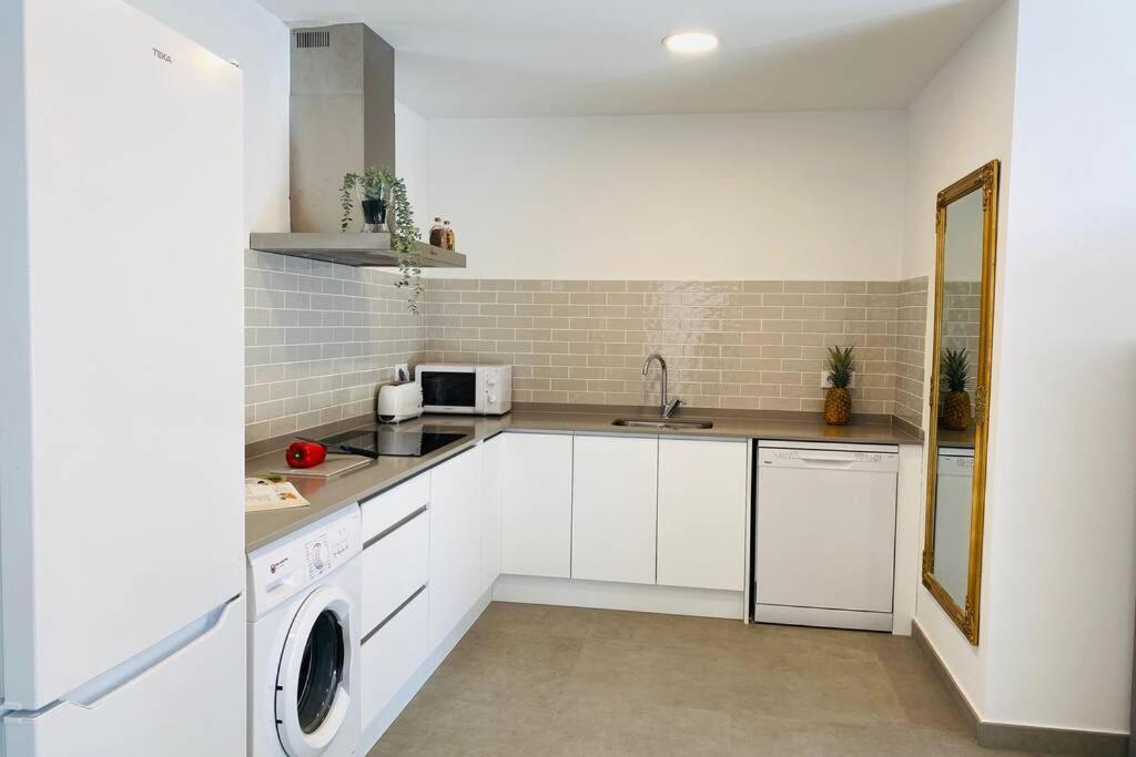 70 M2, Apartamento Cerca De La Playa, Apto Minusvalidos. Росас Экстерьер фото
