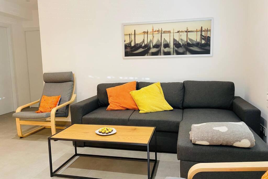 70 M2, Apartamento Cerca De La Playa, Apto Minusvalidos. Росас Экстерьер фото